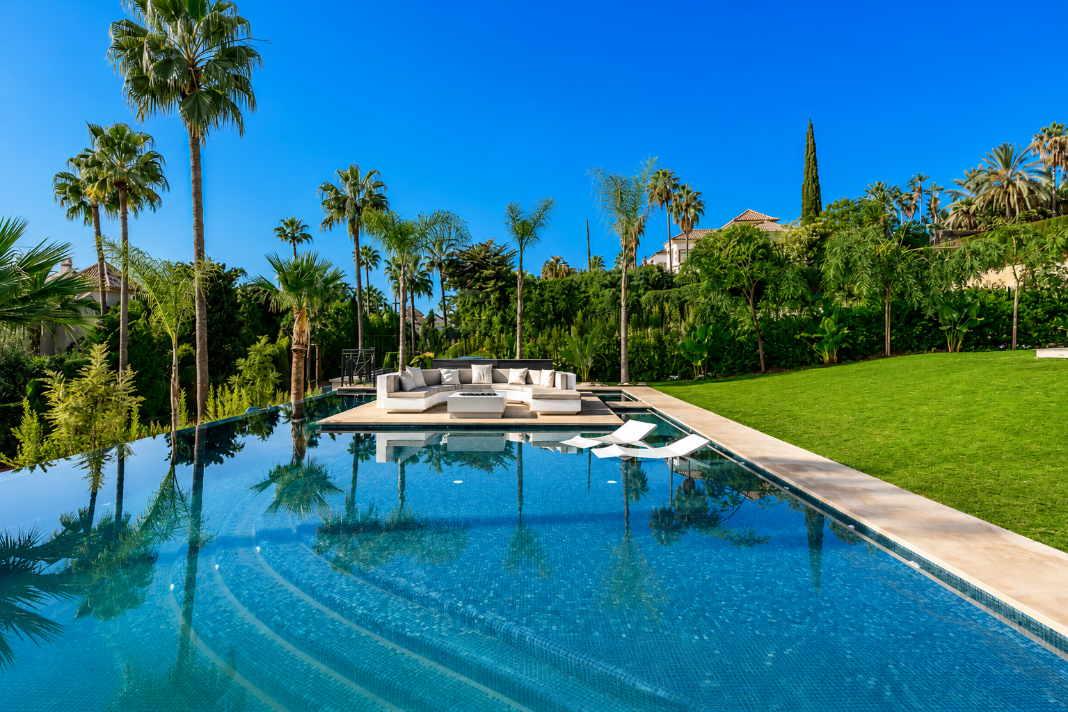 SIERRA BLANCA VILLAS Swimming Pool 15